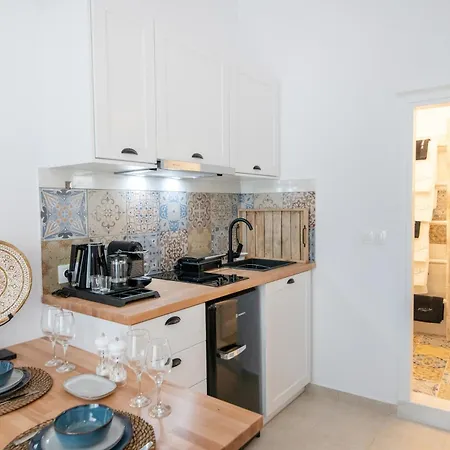 Anemis Apartment